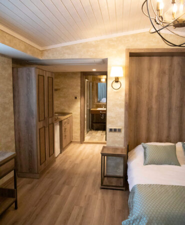 SUIT - EAD_7596 SUIT - EAD_7596